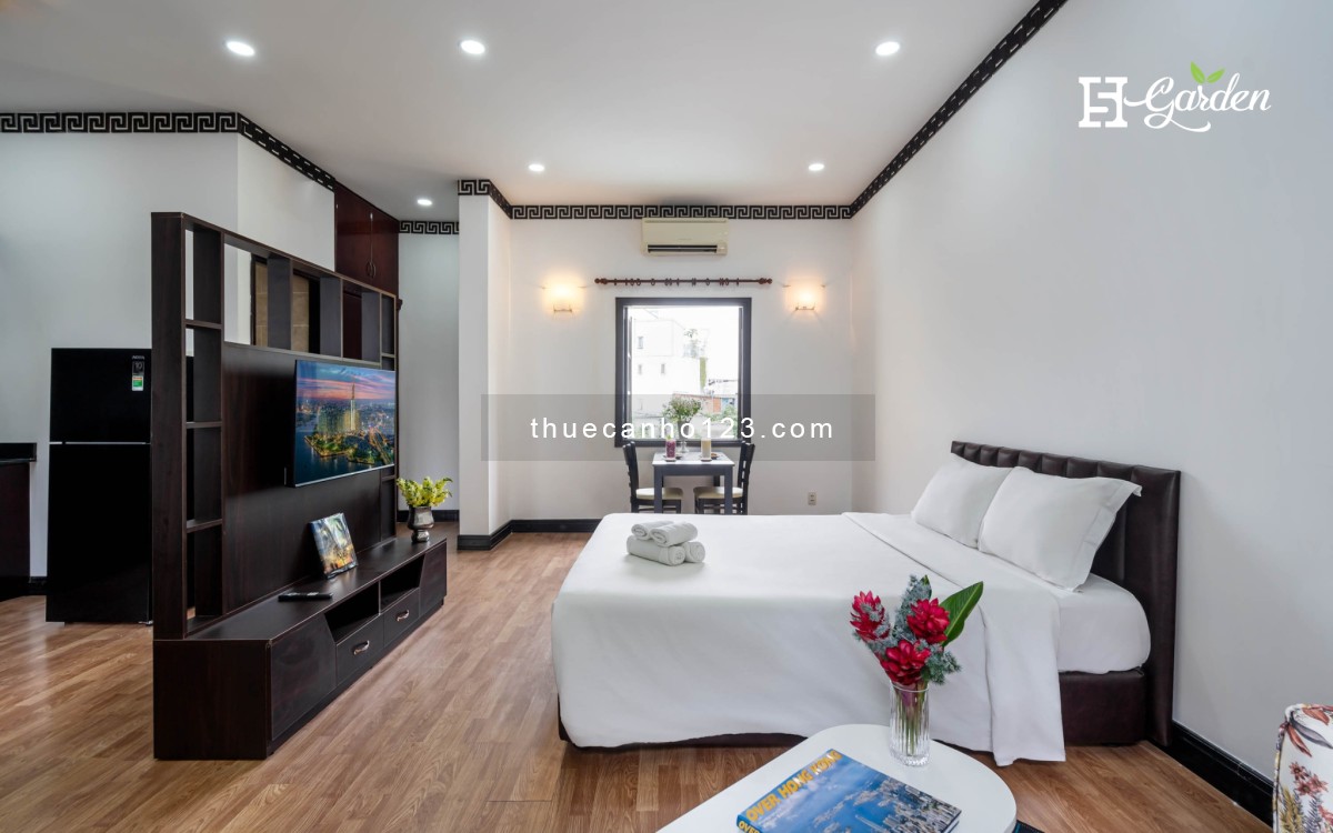 Phòng Đẹp Ở Đây!! Cho Thuê Căn Hộ Mới Cao Cấp Ban Công Đủ Tiện Ích Etown Cộng Hoà - Bàu Cát - K300