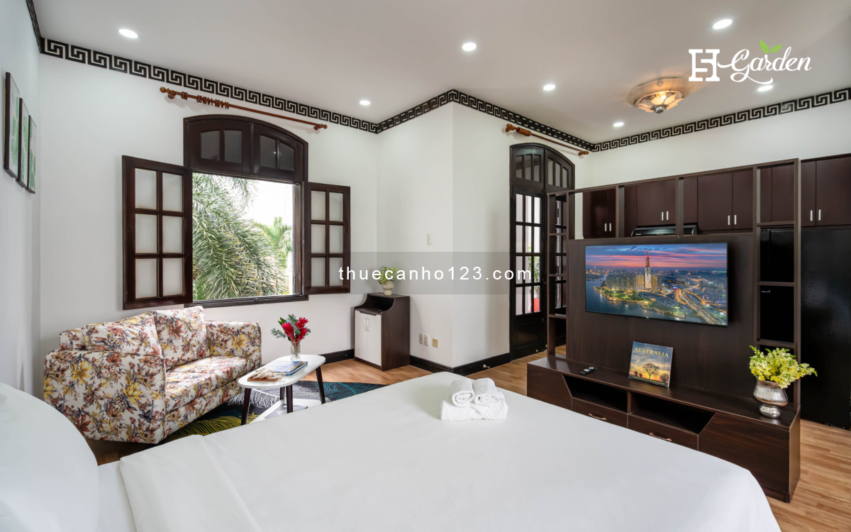 Phòng Đẹp Ở Đây!! Cho Thuê Căn Hộ Mới Cao Cấp Ban Công Đủ Tiện Ích Etown Cộng Hoà - Bàu Cát - K300