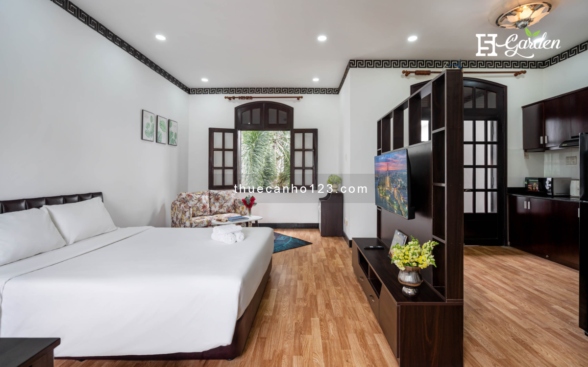 Phòng Đẹp Ở Đây!! Cho Thuê Căn Hộ Mới Cao Cấp Ban Công Đủ Tiện Ích Etown Cộng Hoà - Bàu Cát - K300