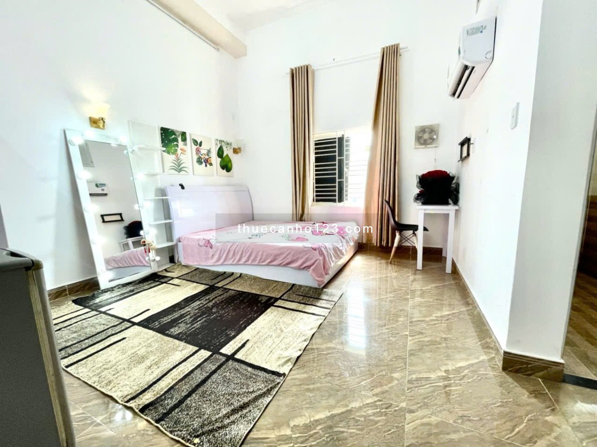 Tôn Đản , Q4 studio cửa sổ thoáng ngay khu phổ ẩm thực , gần chợ , Đh Nguyễn Tất Thành , ĐH Luật ,…