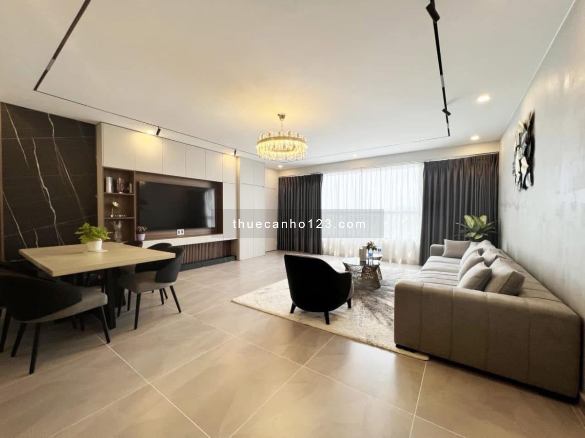 Cần cho thuê The Prince Phú Nhuận với DT 105m2, sửa lại thành 2 phòng ngủ, 2wc, Nội thất cao cấp