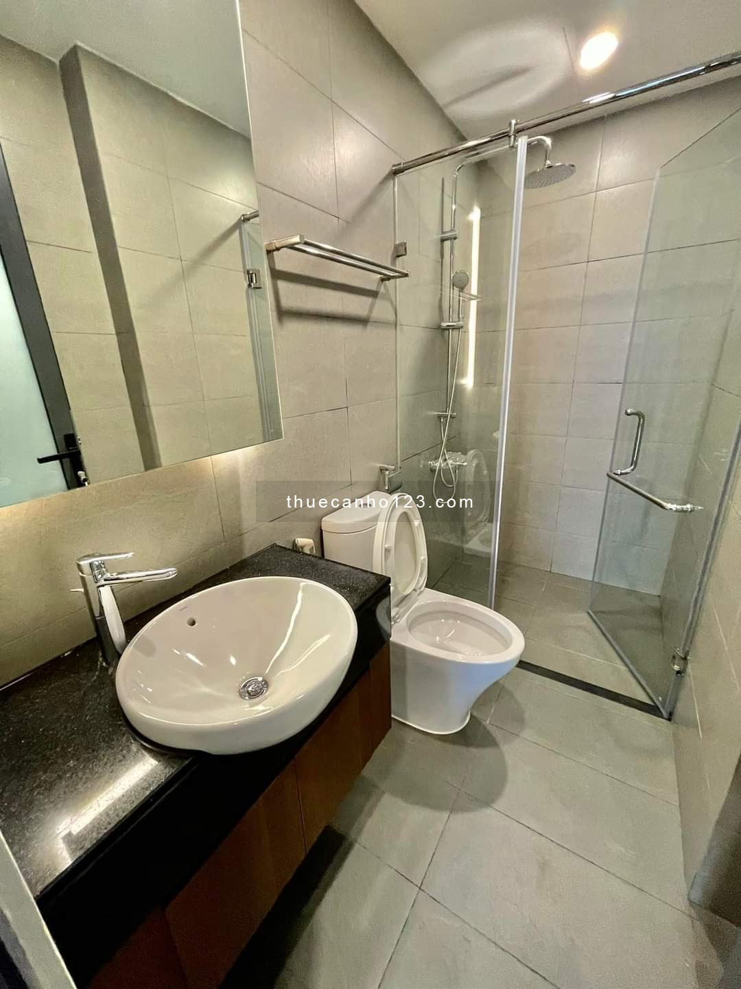 Căn góc chung cư Central Garden, Quận 1 - 2PN2WC 12TR 80M2 - Nội thất đầy đủ - LH : 0359933386 Phong
