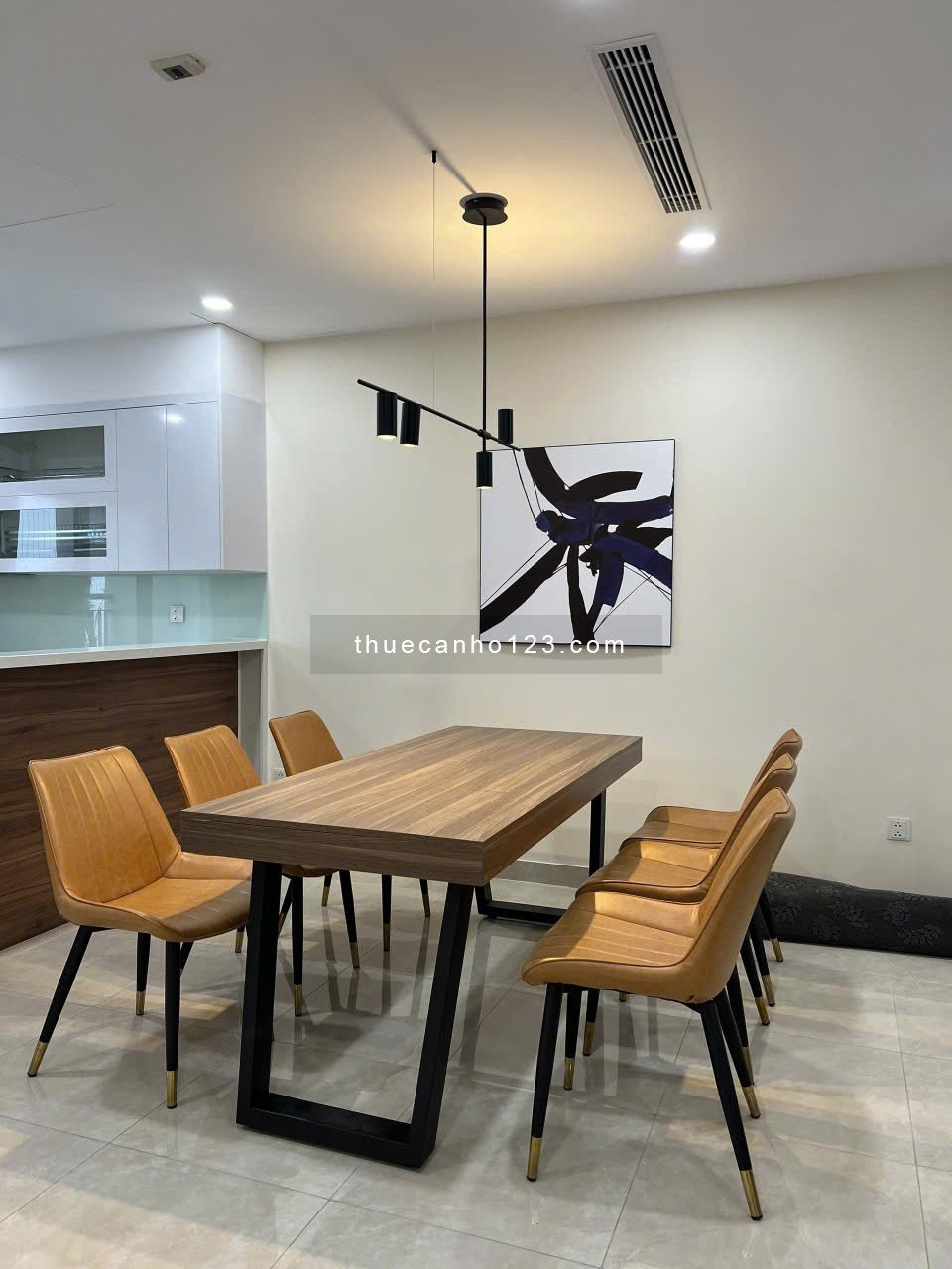 Cho thuê căn hộ King Palce siêu đẹp 110m 3 phòng ngủ full nội thất giá siêu rẻ chỉ 21 triệu/tháng