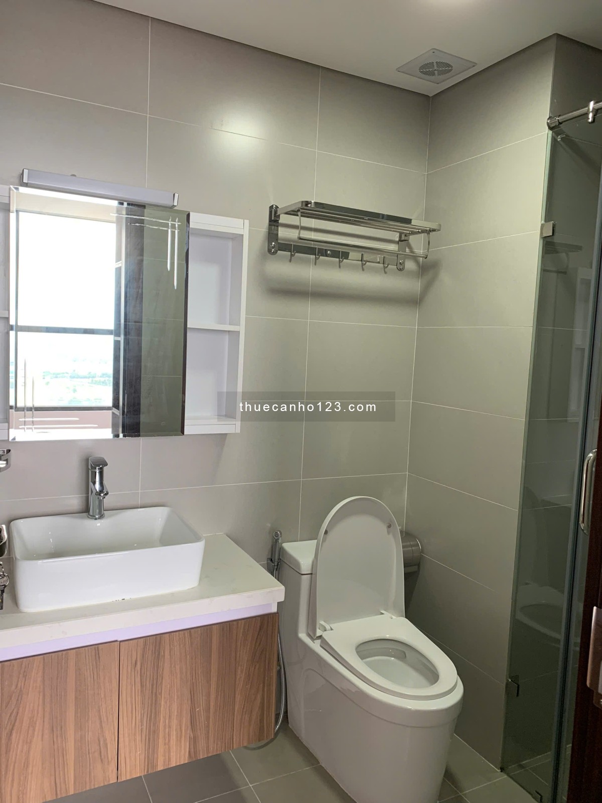 Cho thuê quỹ căn hộ D'capitale Trần Duy Hưng nhà đẹp, giá rẻ