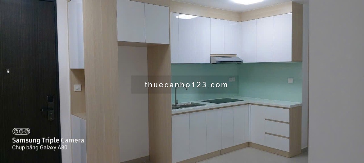 Cần cho thuê căn hộ Hưng Phúc, 78m2, 2PN, 2WC, nội thất cơ bản, view biệt thự, giá chỉ 16 triệu/táng