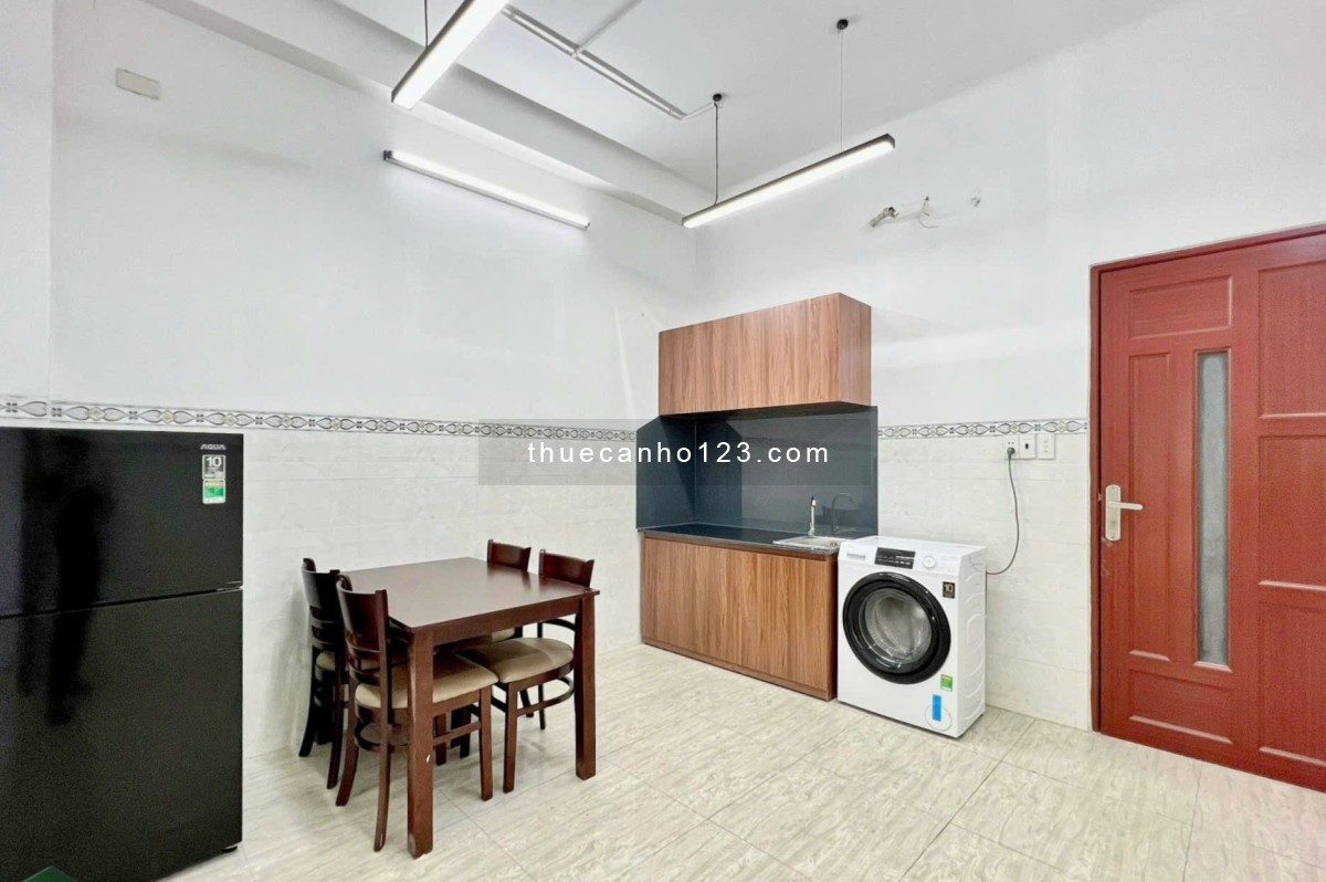 Giá Tốt !!!! CHDV Mới Cong Gần Sân Bay Tân Sơn Nhất!!!! 45m2 1 PN Bạch Đằng Q.Tân Bình