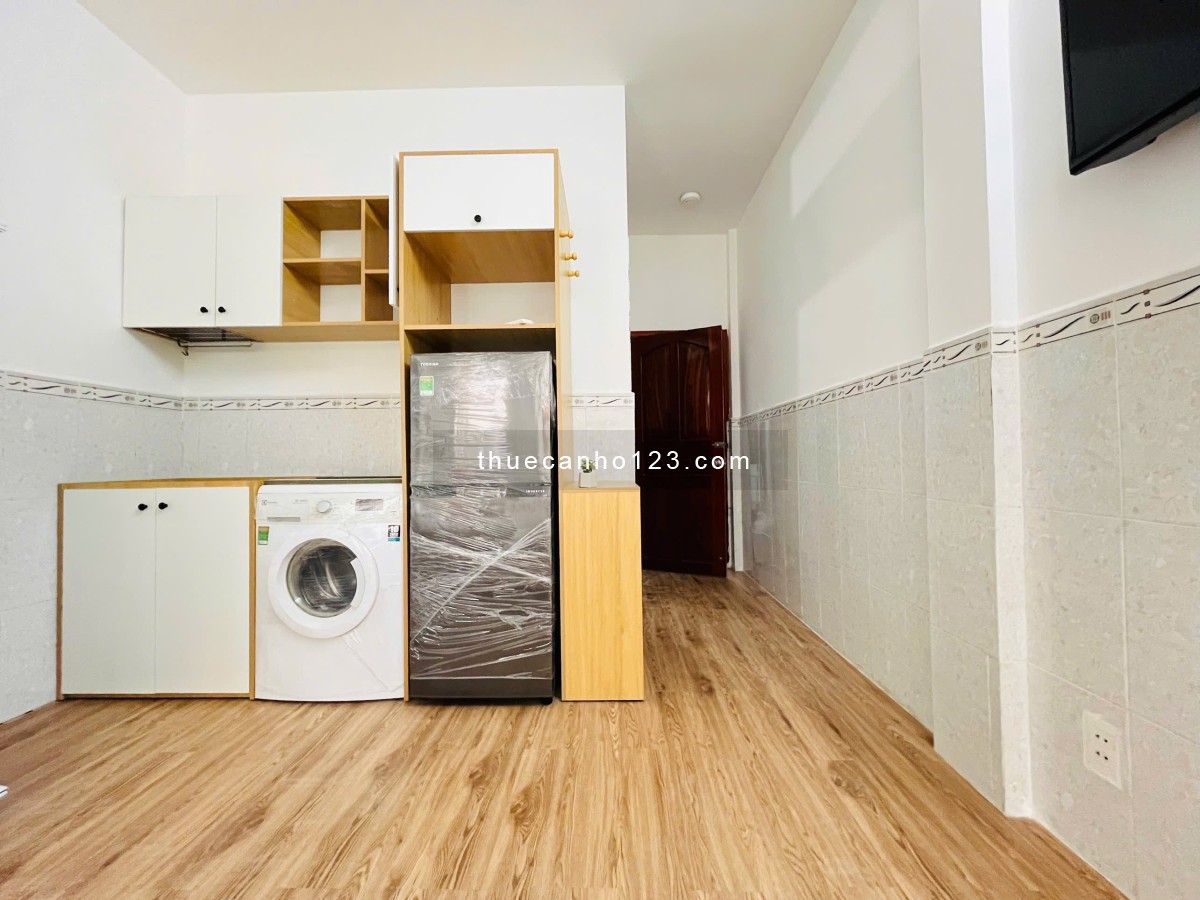Căn Hộ Balcony - Máy Giặt Riêng - Gần Vạn Hạnh Mall