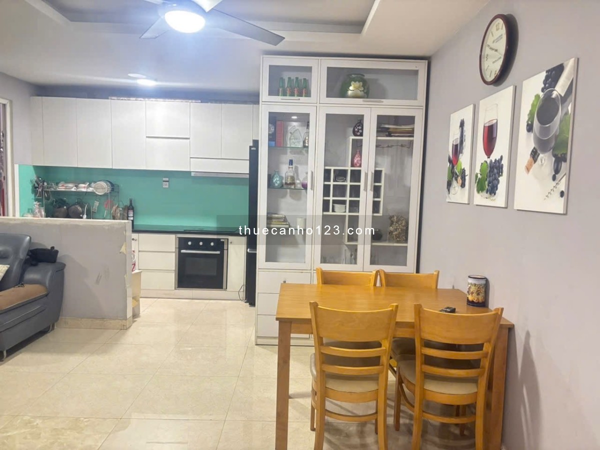 Chính chủ cho thuê căn hộ 93m 3 PN, 2WC, Full nội thất vào ở ngay