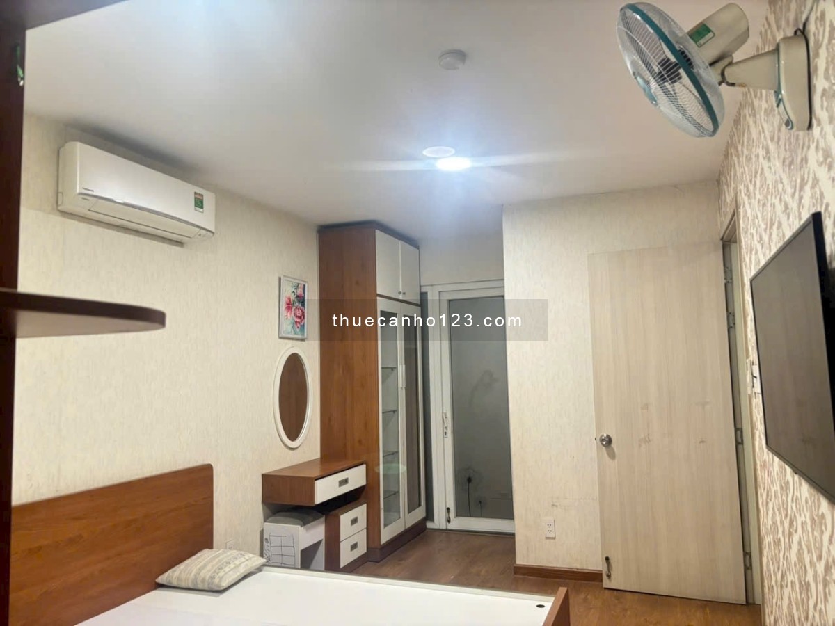 Chính chủ cho thuê căn hộ 93m 3 PN, 2WC, Full nội thất vào ở ngay
