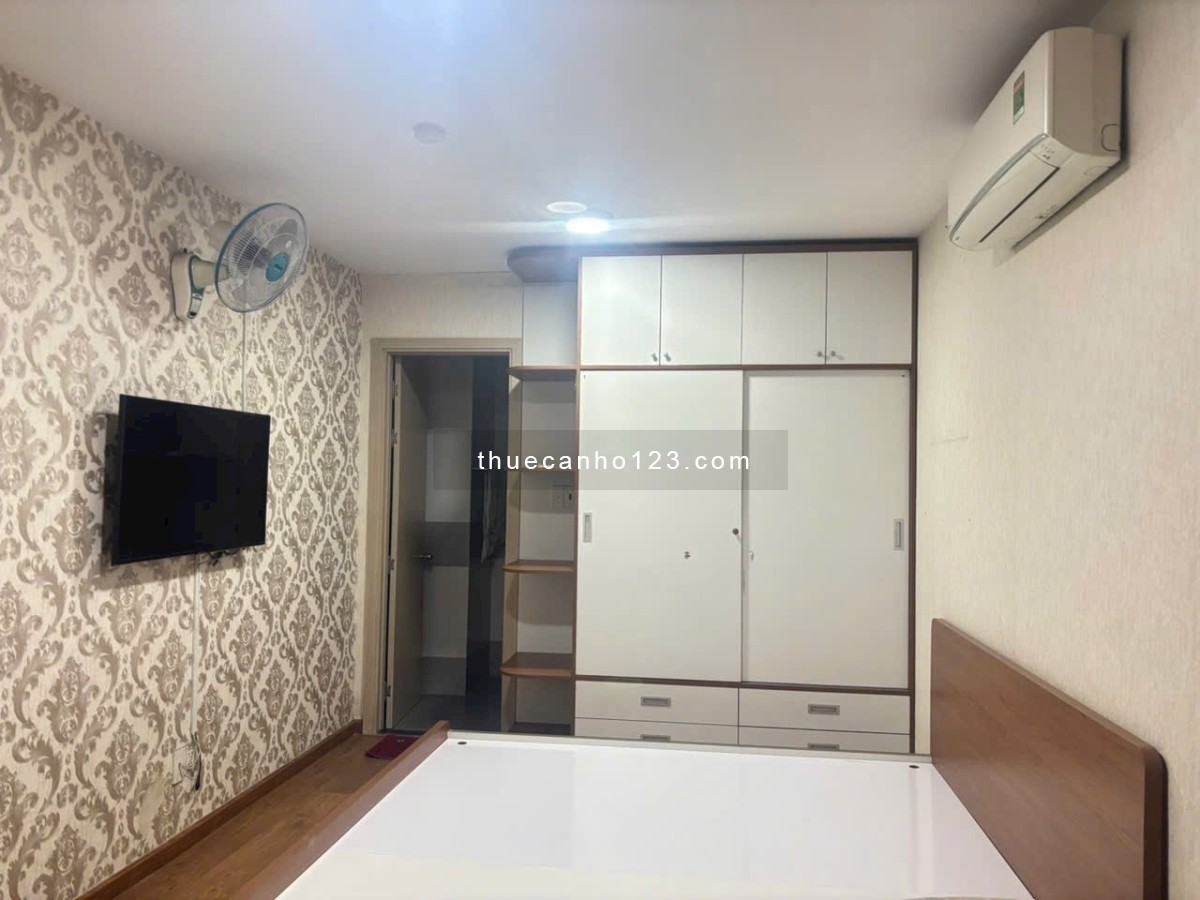 Chính chủ cho thuê căn hộ 93m 3 PN, 2WC, Full nội thất vào ở ngay