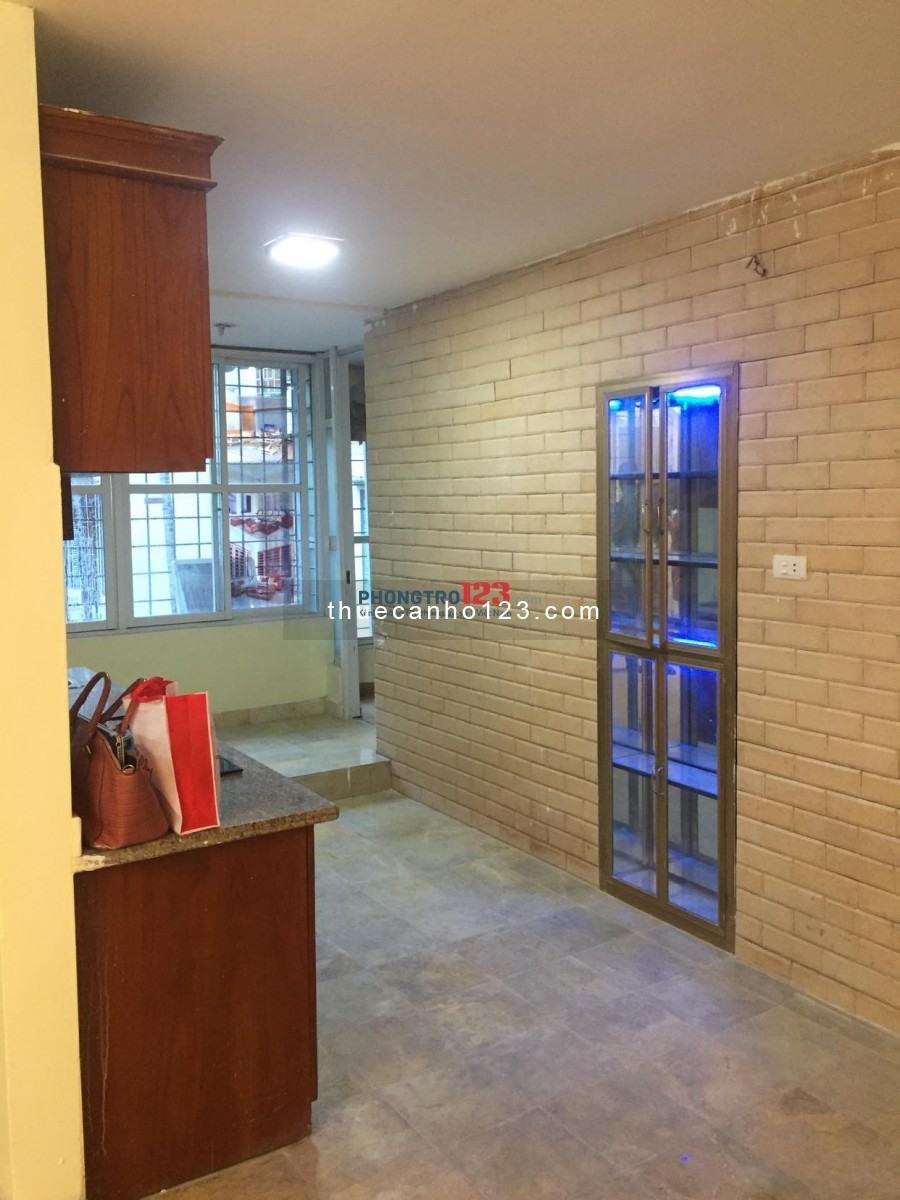 Cho thuê nhà tập thể, tầng 3 Trần Quý Cáp, quận Đống Đa, Hà nội (đi cả đường ngõ Văn Chương)