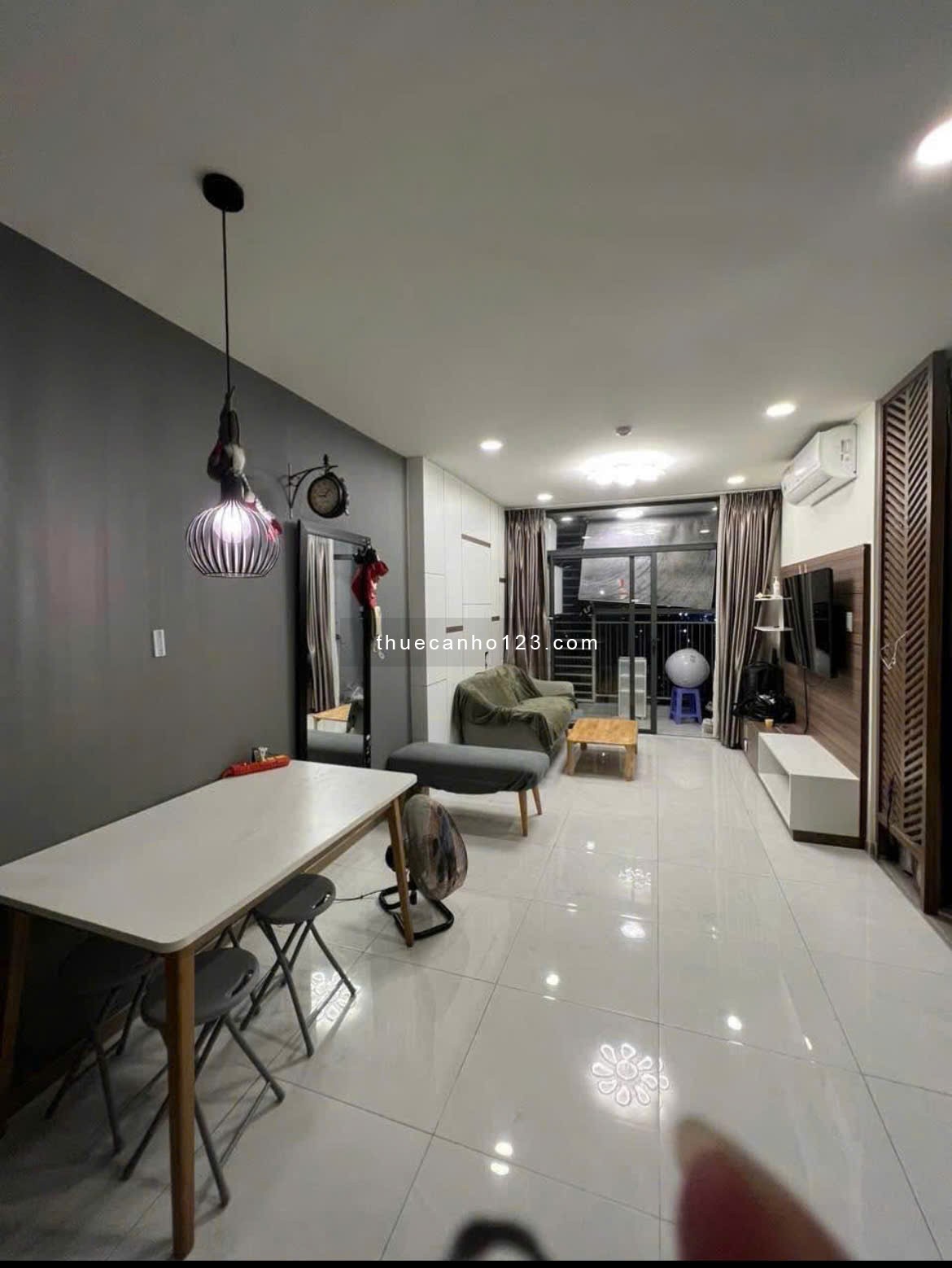 Chung cư Botanica, Hồng Hà, P1, TB: 1p ngủ, nội thất xịn, 13tr5/th