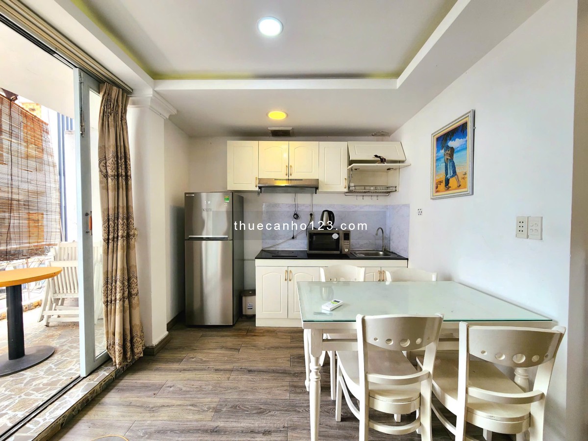 Penthouse trung tâm 45m2 balcony trồng cây, bồn tắm lớn, gần Chợ Thị Nghè, Cầu Bason, Thảo Cầm Viên