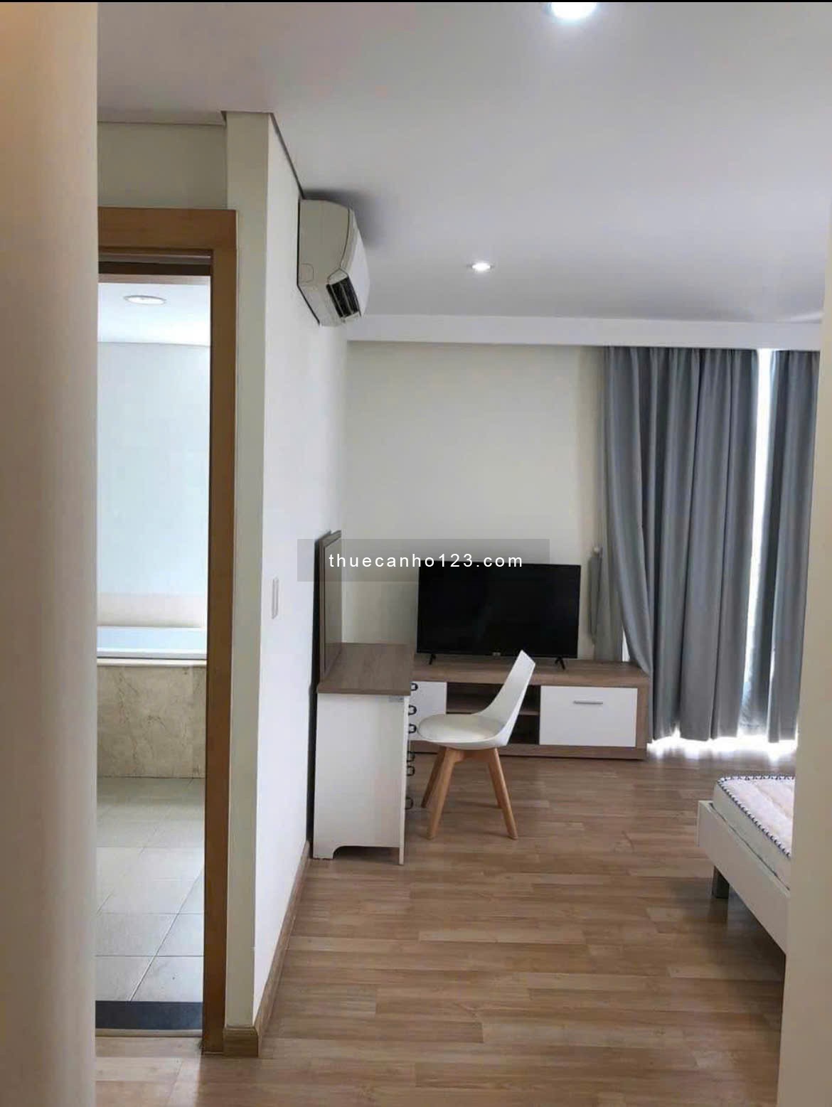 Chung cư Saigon Airport, Bạch Đằng, P2, TB, 96m2, 2PN, 2WC, 17tr/tháng.