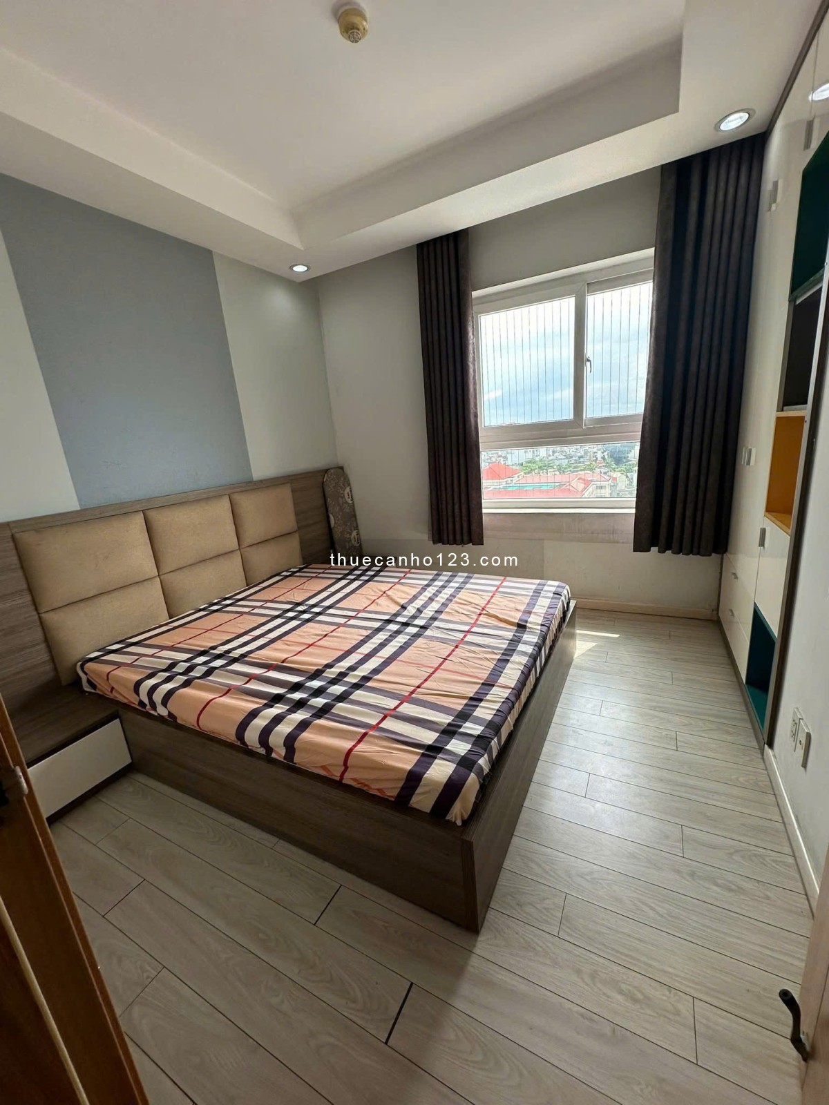 Chung cư Celadon City, Tân Kỳ, TP: 86m2. 3p ngủ, full nội thất 15tr/th.