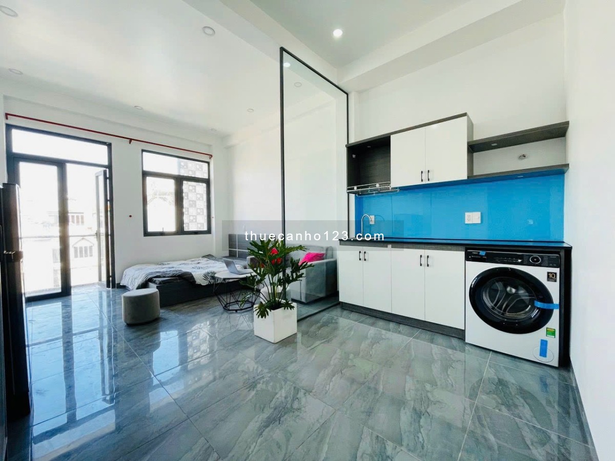 Cho thuê căn hộ 1 phòng ngủ, full nội thất, có ban công, máy giặt riêng – Ngay Cầu Đỏ – Hẻm ô tô