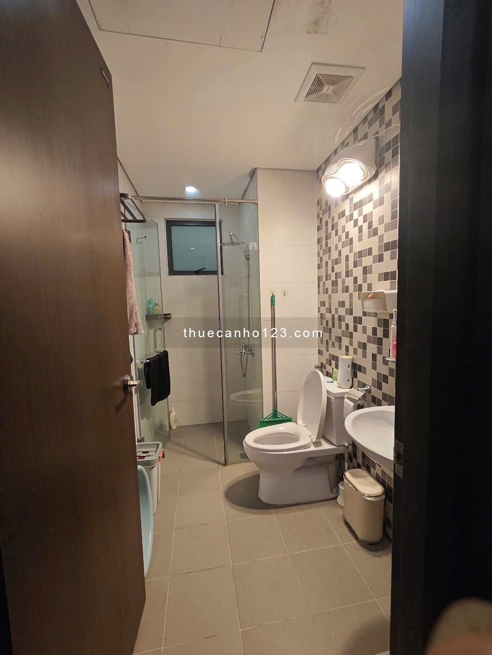 Chính chủ cho thuê căn hộ 1+1 ngủ full đồ The Zen, Gamuda garden, Hoàng Mai-giá nhỉnh 9 tr , ở Luôn