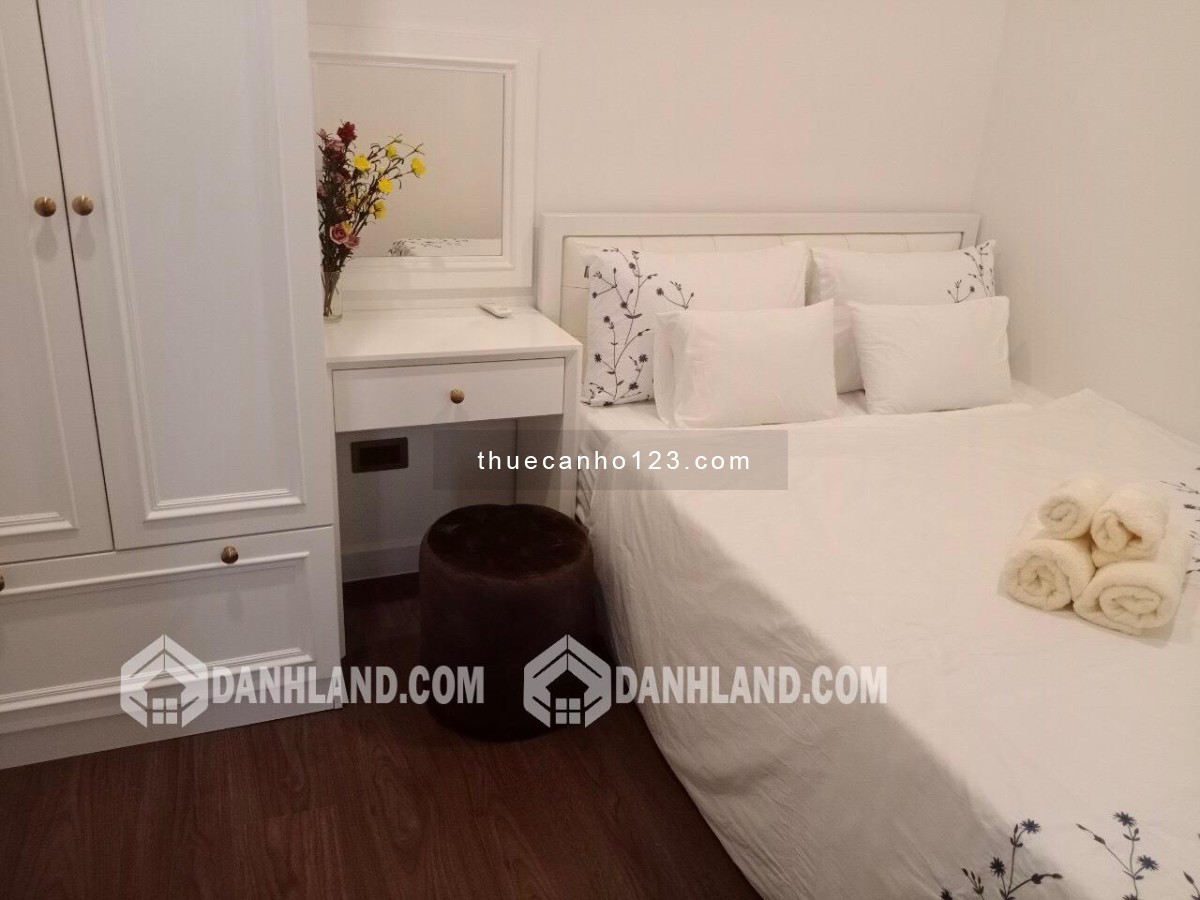 Cho thuê căn hộ SaiGon Royal Q.4 giá tốt studio 11.5tr, 2PN 18.5tr, 3PN 33tr. LH: 0931 802 68O