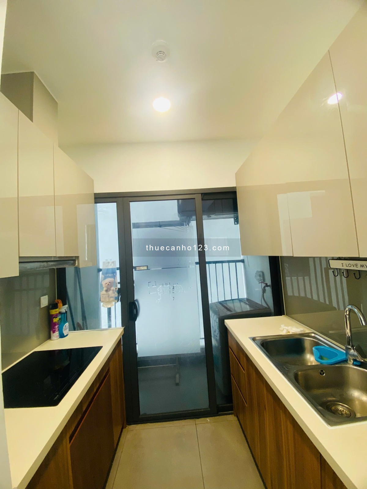 Chính chủ cho thuê CC Eco Green Quận 7, 2PN-2WC, View Sông, Full nội thất. LH: 0938938612