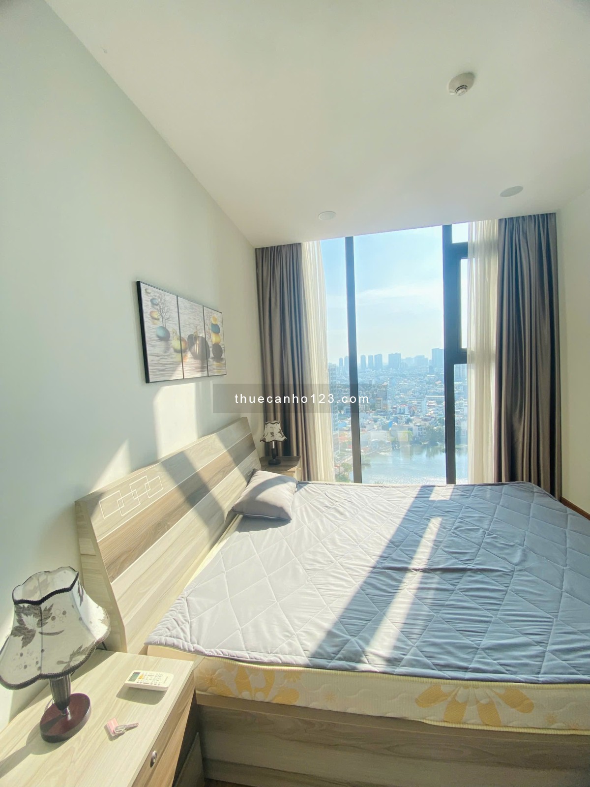 Chính chủ cho thuê CC Eco Green Quận 7, 2PN-2WC, View Sông, Full nội thất. LH: 0938938612