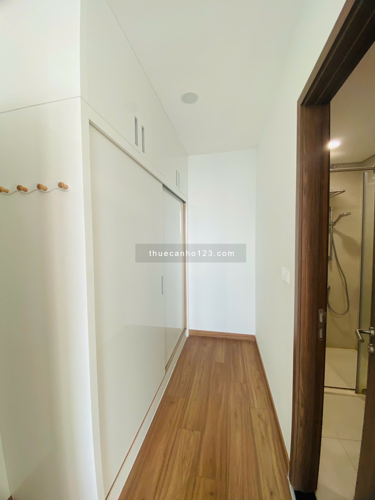 Chính chủ cho thuê CC Eco Green Quận 7, 2PN-2WC, View Sông, Full nội thất. LH: 0938938612