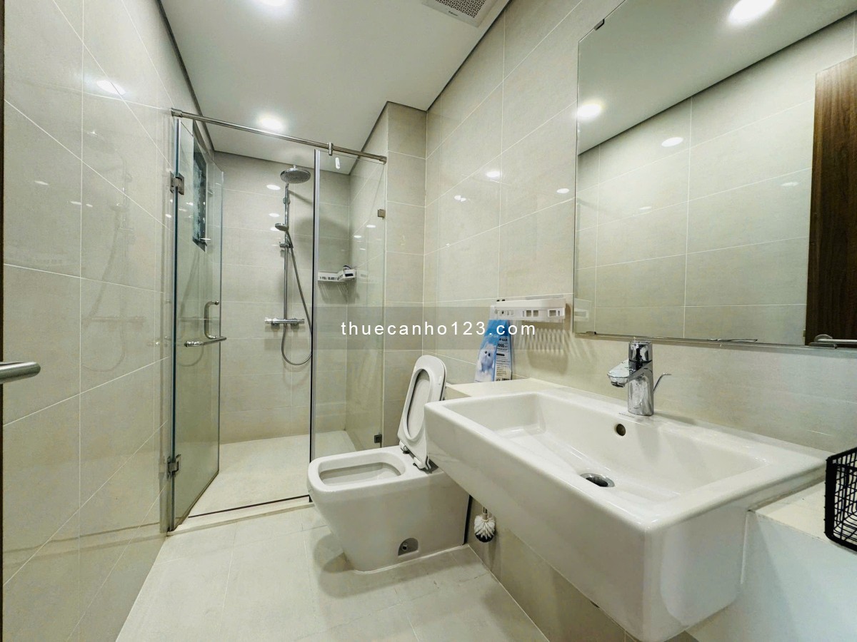 Chính chủ cho thuê CC Eco Green Quận 7, 2PN-2WC, View Sông, Full nội thất. LH: 0938938612