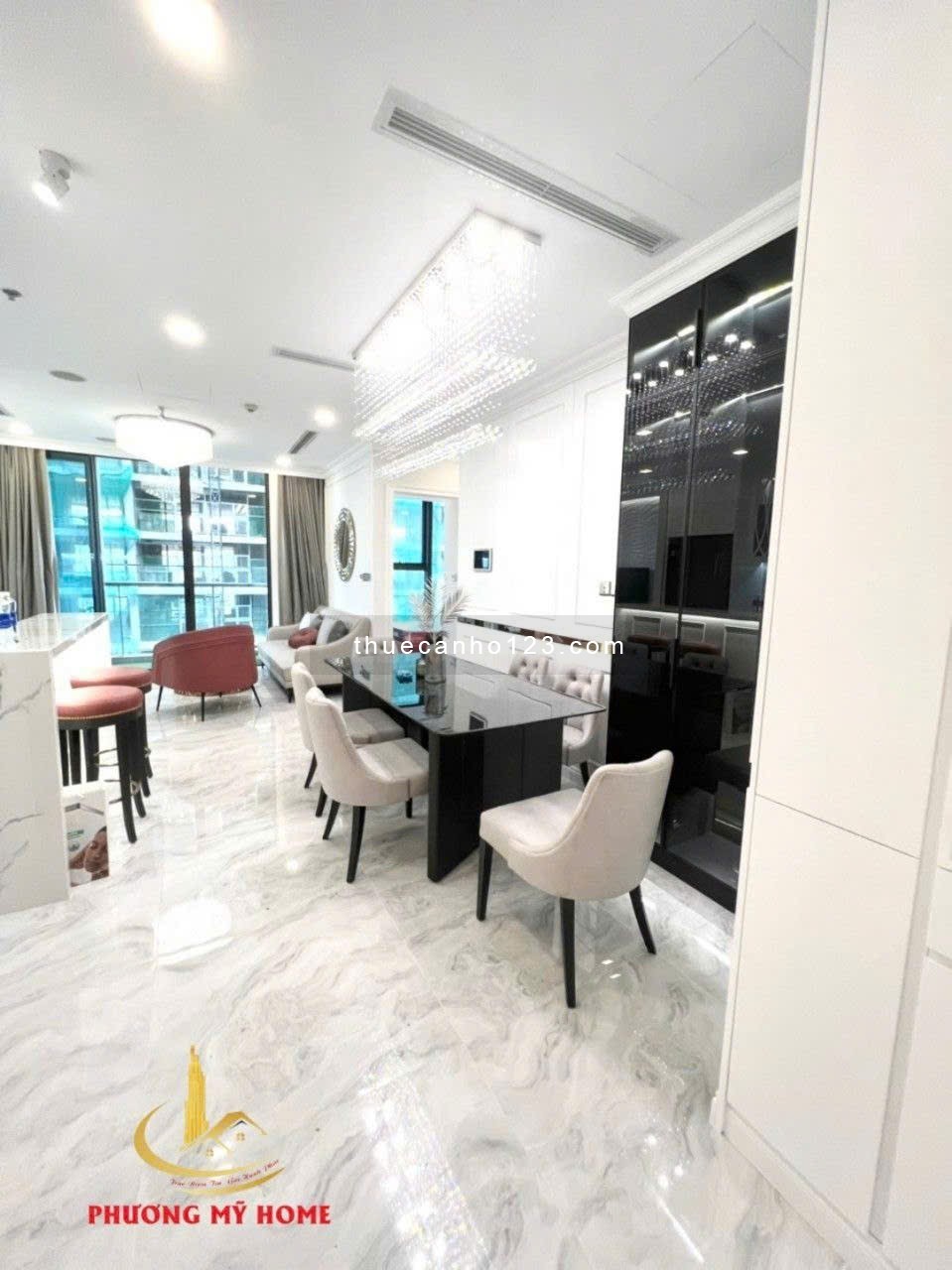 Cho thuê căn hộ 2PN, 2WC, 78m2 nội thất cao cấp tại Vinhomes Golden River Ba Son giá chỉ 33 triệu/th