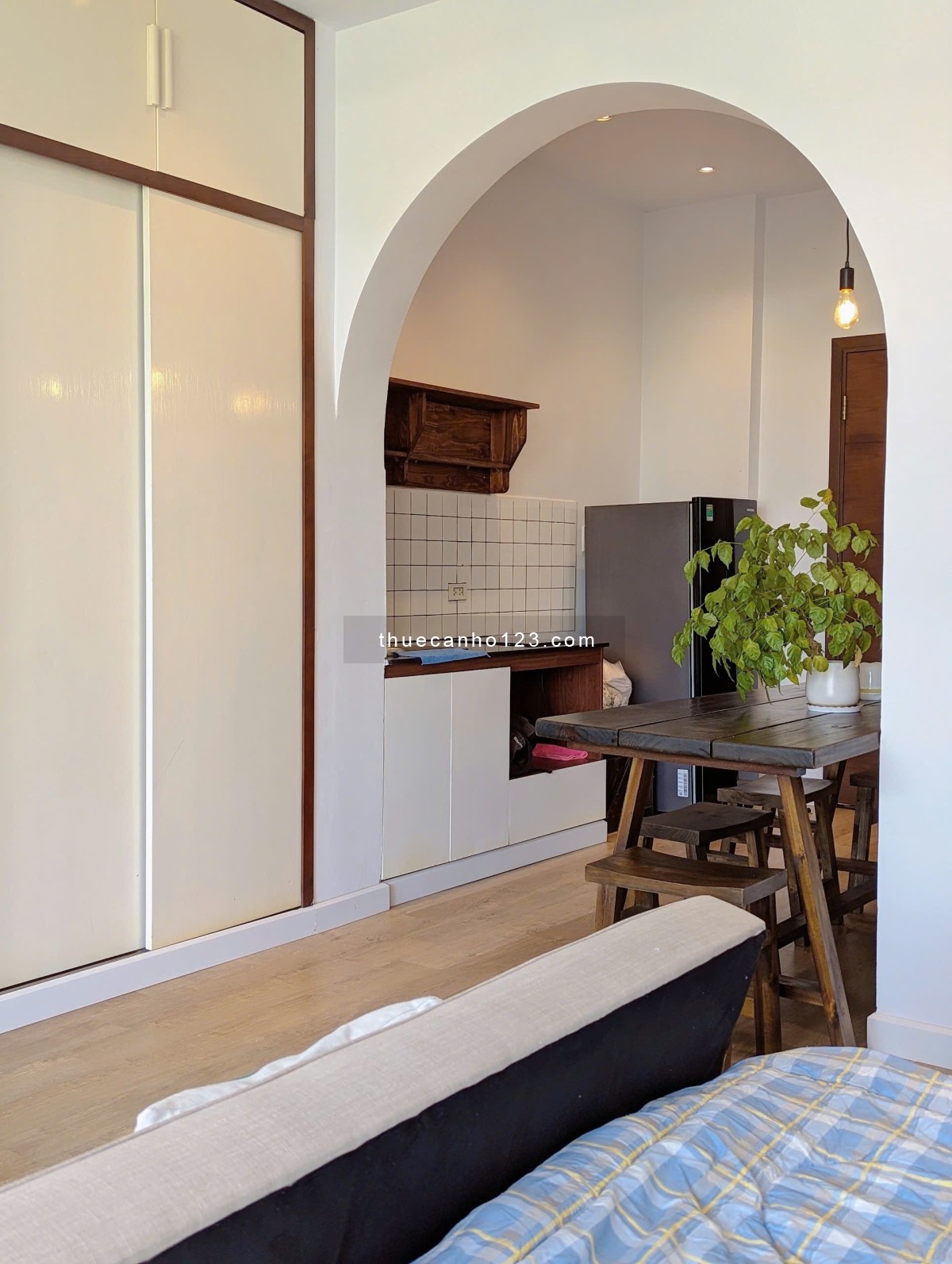 Căn hộ 60m² 1 phòng ngủ, ban công vintage, view chill, ngay sân bay Tân Sơn Nhất