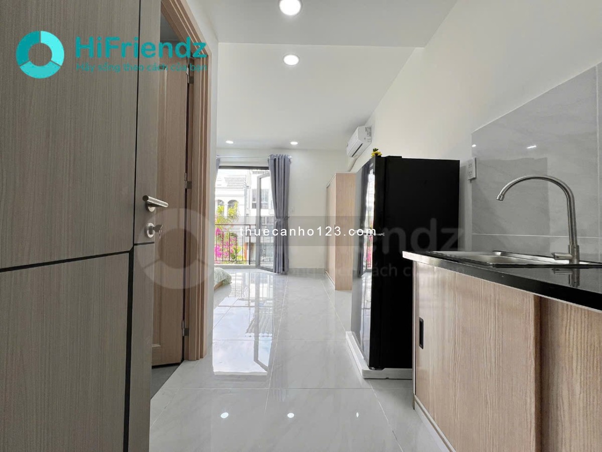 Ban Công Mới 100% Có Nội Thất Phòng siêu thoáng