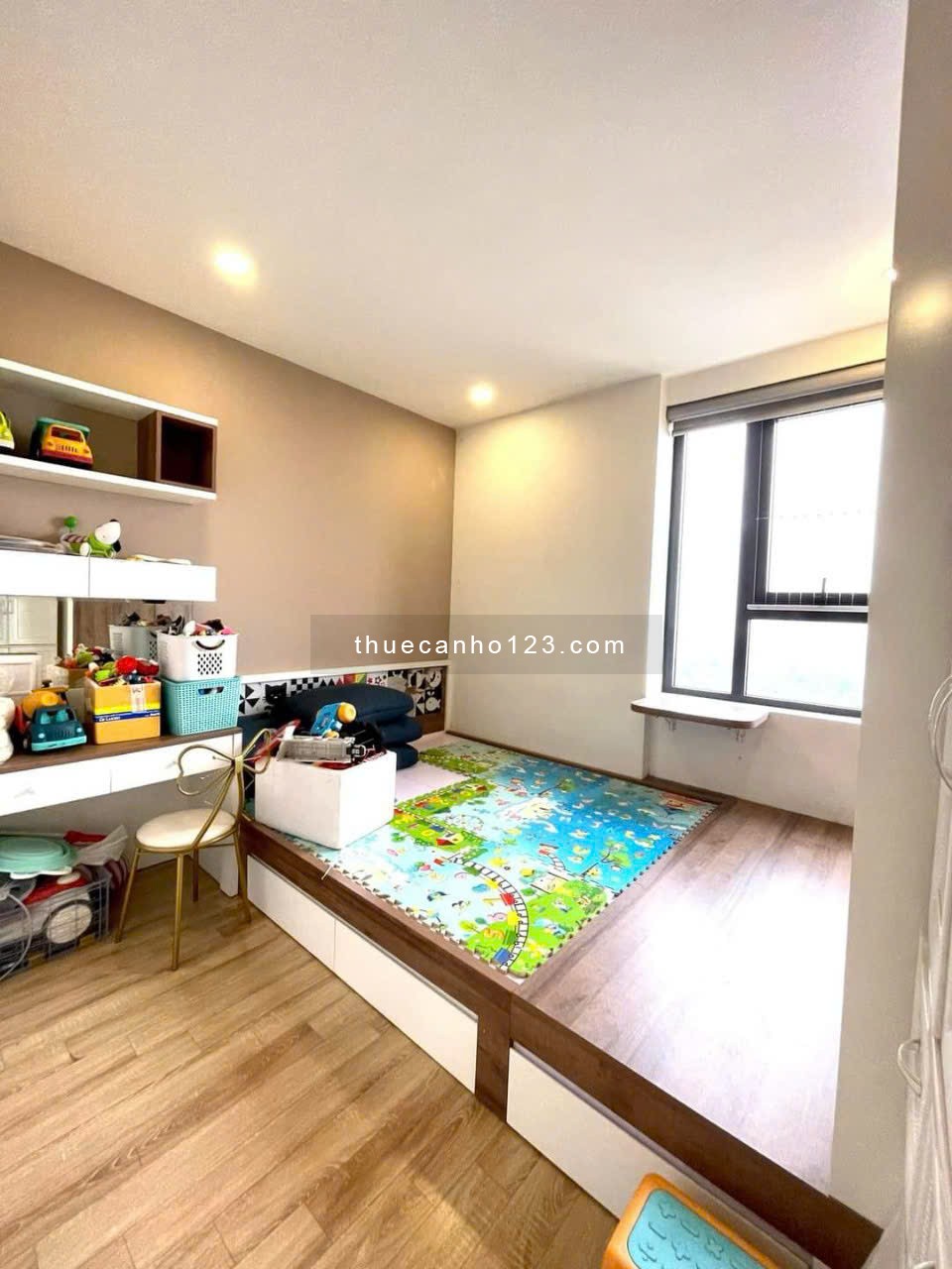 Cho thuê căn 3 ngủ đồ cơ bản chung cư Eco Lake View 32 Đại Từ Hoàng Mai Hà Nội