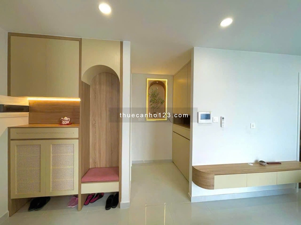 Cho thuê căn hộ cao cấp The Emerald Golf View – 2 PN, 2WC – full nội thất – giá chỉ 12 triệu/ tháng
