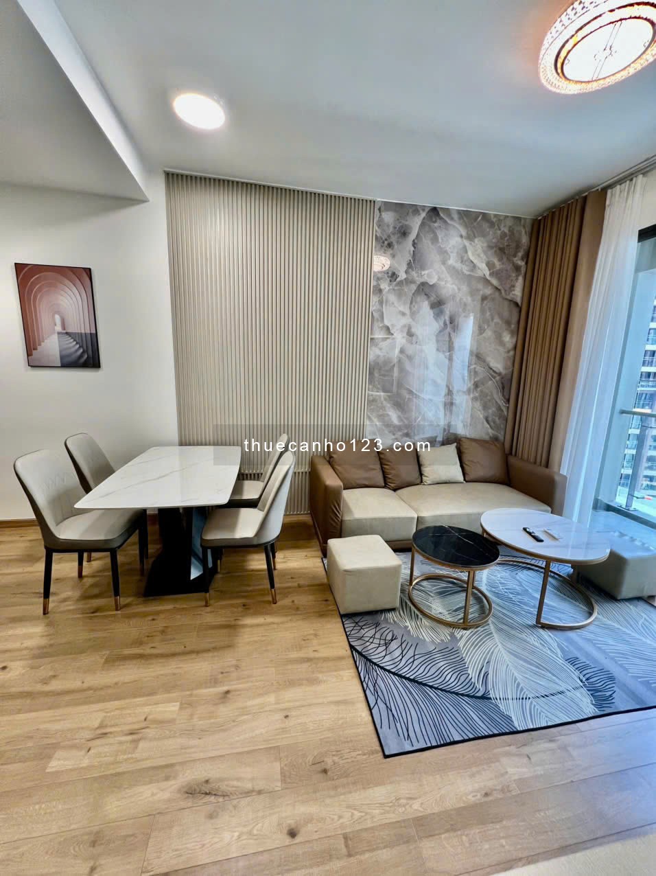 Cho thuê full nội thất – Miễn phí quản lý – Nhà đẹp, nội thất VIP – Xách vali vào ở tại Akari City