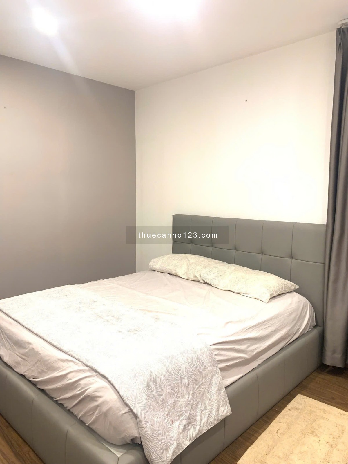 Căn hộ chung cư Sky Center, P2, Tân bình có 2p ngủ, 74m2, 17tr/th