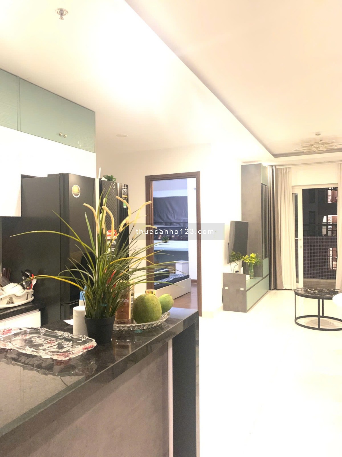 Căn hộ chung cư Sky Center, P2, Tân bình có 2p ngủ, 74m2, 17tr/th