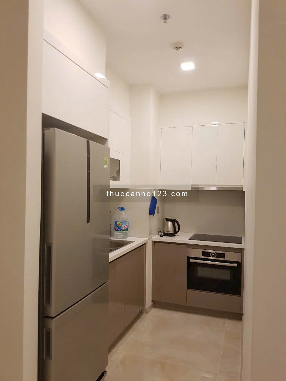 Cần cho thuê gấp căn hộ 1PN, 1WC, 53m2, 18,5 triệu tại Vinhomes Golden River Ba Son, Q1, HCM