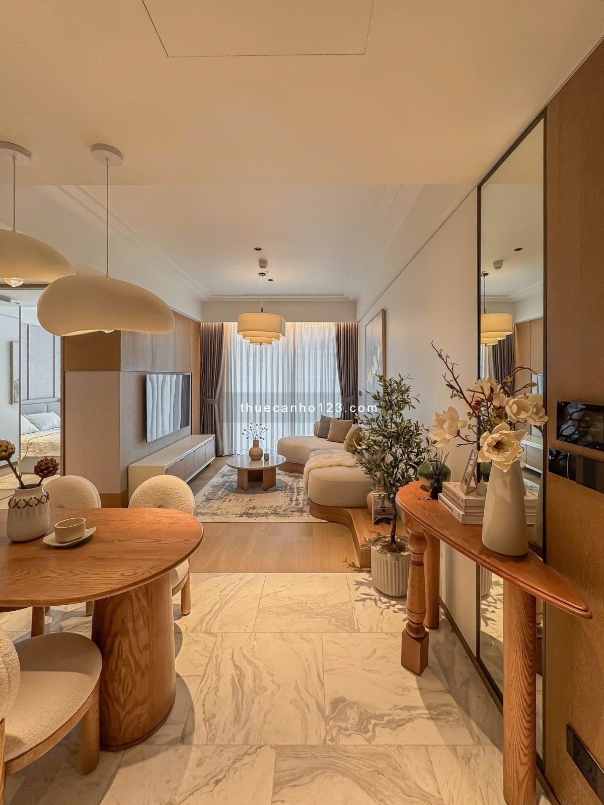 Cho thuê gấp căn hộ 1PN 1WC, 63m2 tại Grand Marina Saigon, giá chỉ 45tr vnd