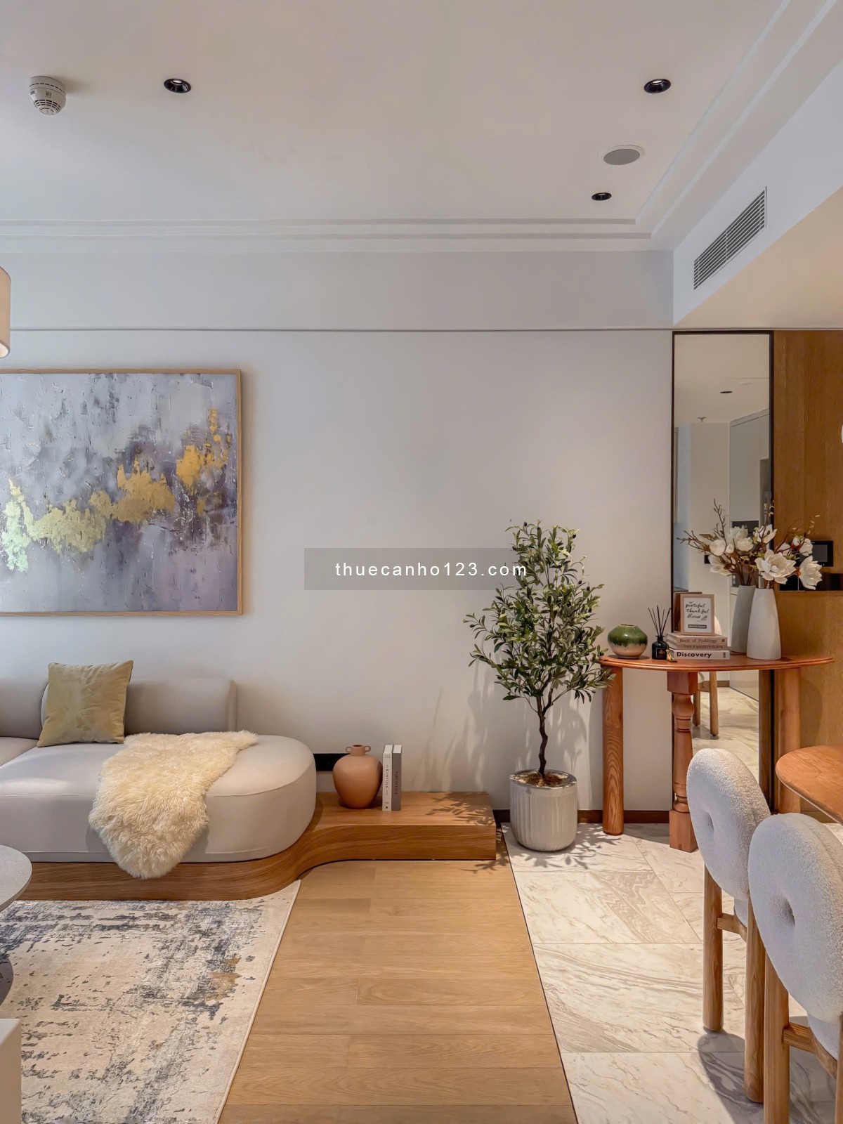 Cho thuê gấp căn hộ 1PN 1WC, 63m2 tại Grand Marina Saigon, giá chỉ 45tr vnd