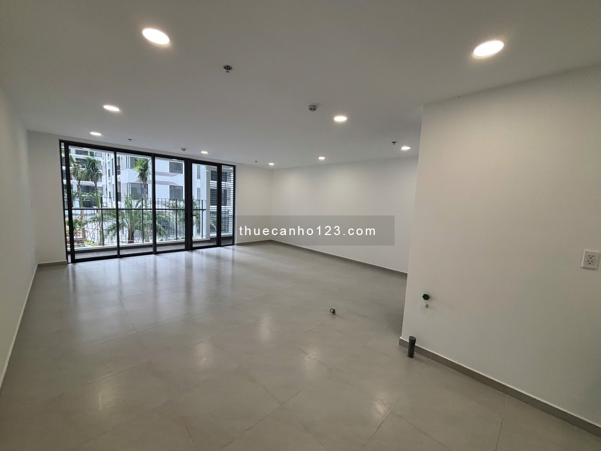 Hot! Cho thuê shophouse 134m2, 14 triệu tại Trường Lưu, Q9, HCM