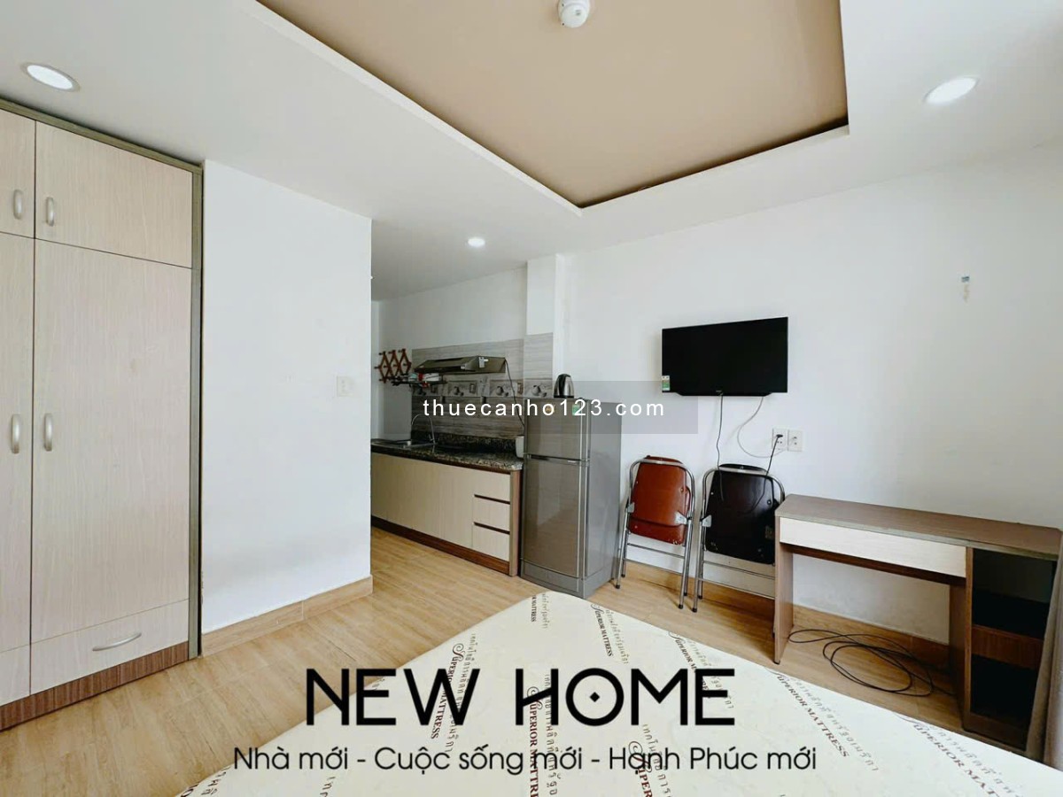 Cho thuê căn hộ studio có ban công, quận Phú Nhuận