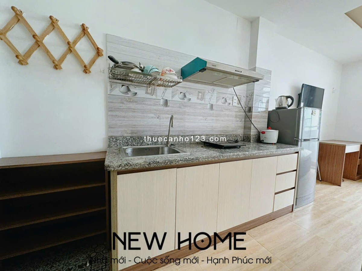 Cho thuê căn hộ studio có ban công, quận Phú Nhuận