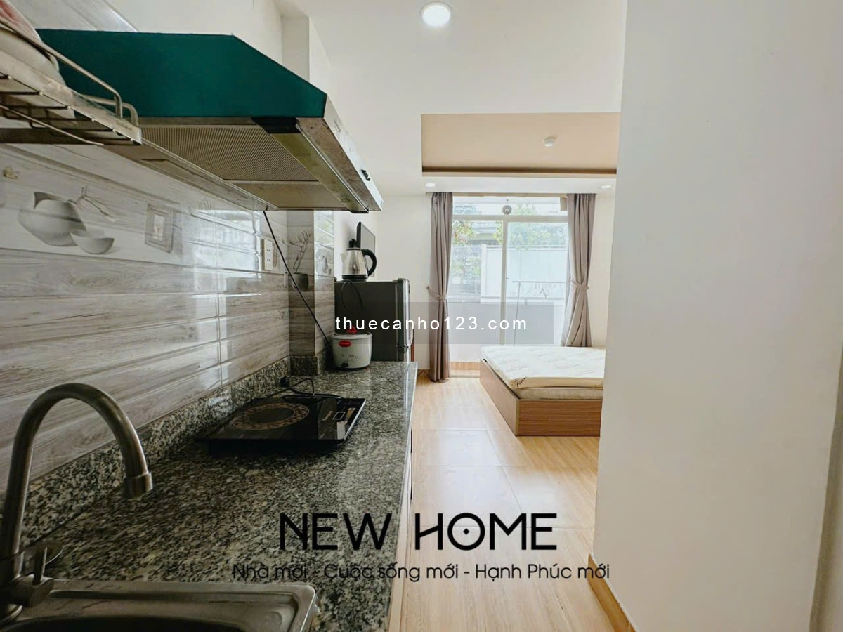 Cho thuê căn hộ studio có ban công, quận Phú Nhuận