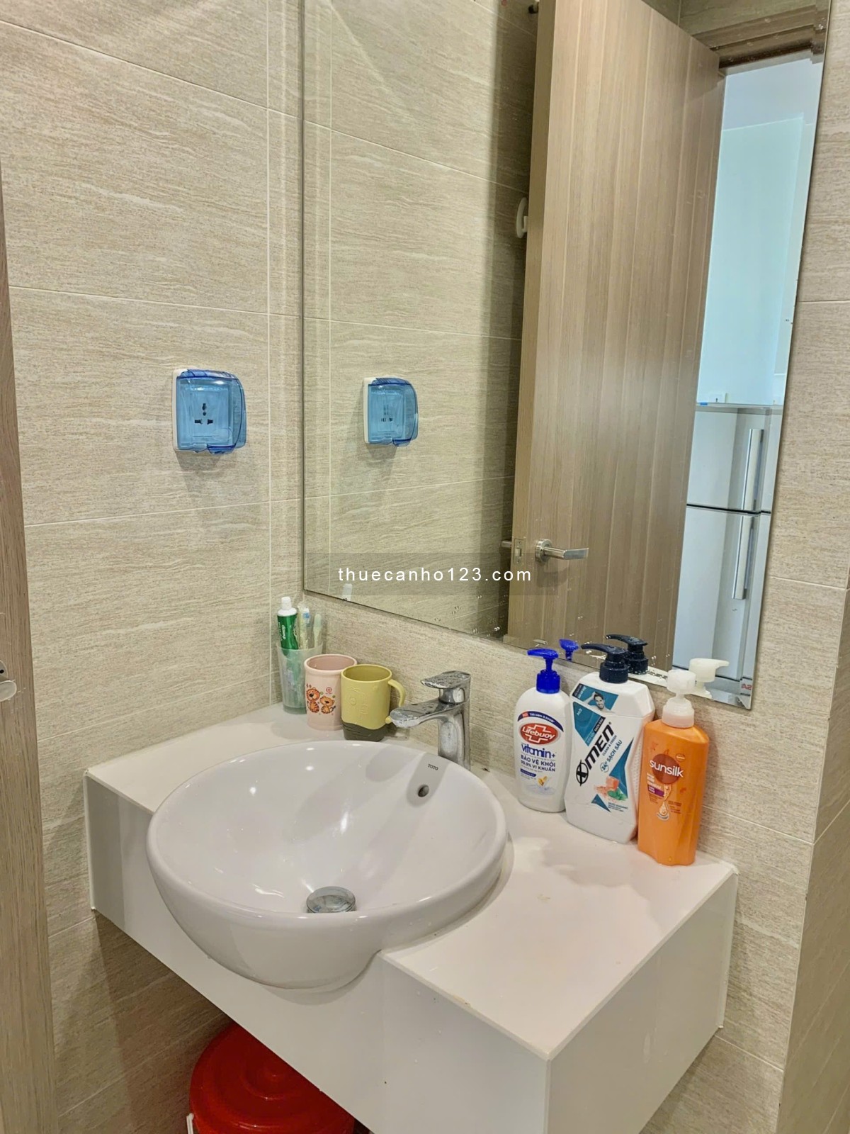 Căn Studio Full đồ 6tr ( bao phí ) tại Vinhome Oceanpark