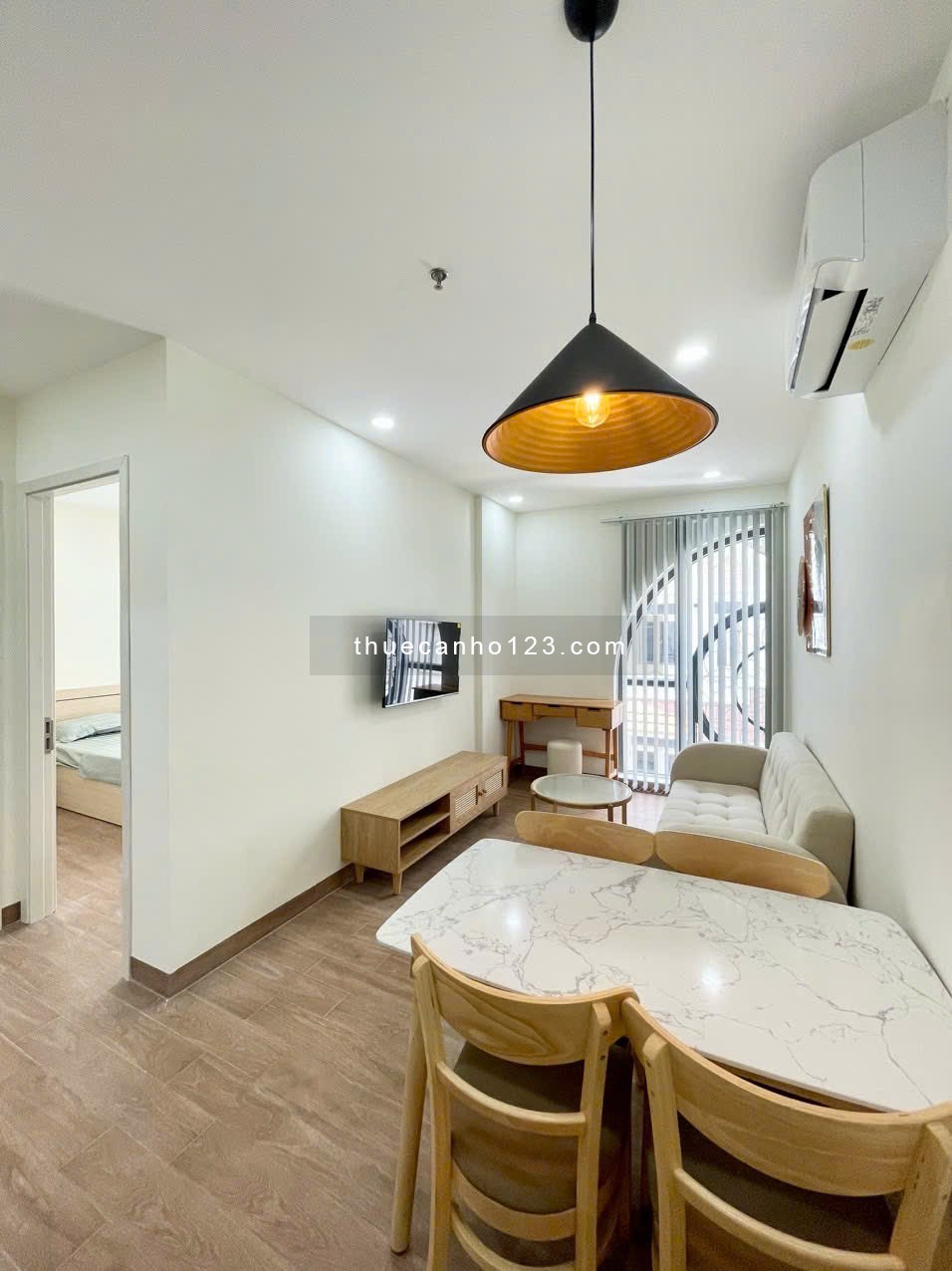 Căn hộ Bình Thạnh cao cấp – 1PN 45m² – Balcony rộng – Cửa sổ trời – Gần nhà thờ Mông Triệu