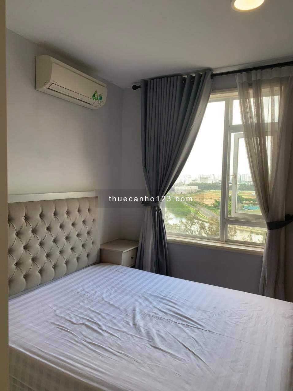 Cần Cho thuê căn hộ Hồng Lĩnh Plaza H.Bc, Dt : 85 m2, 2PN, 2WC, Giá : 9.5 tr/th