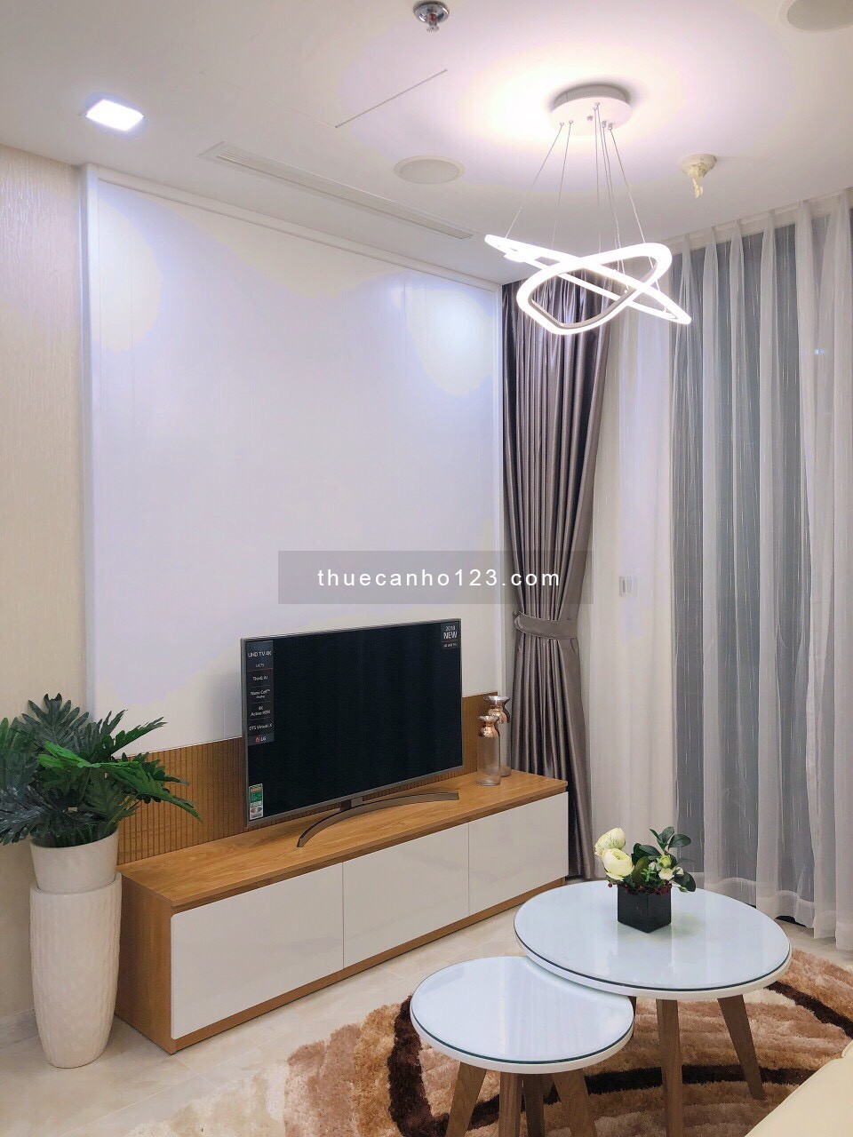  Cho Thuê Căn Hộ Vinhomes Golden River 1PN, 1WC — Full Nội Thất, Giá Cực Hot!