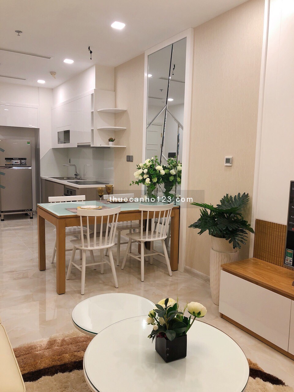  Cho Thuê Căn Hộ Vinhomes Golden River 1PN, 1WC — Full Nội Thất, Giá Cực Hot!