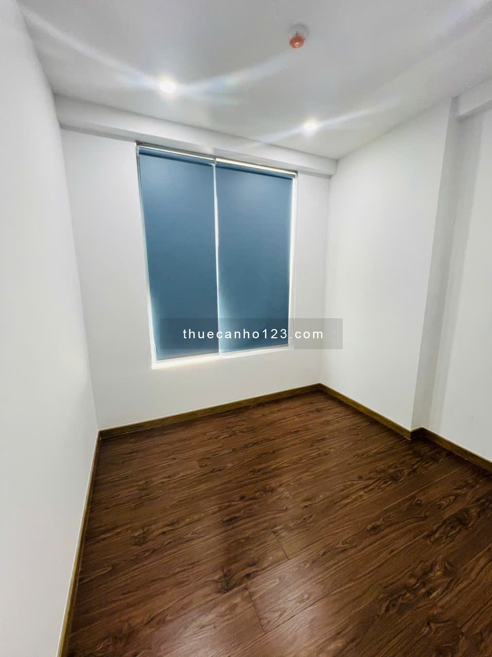Cho thuê nhanh căn góc Bcons City tháp Green Topaz giá 6tr ở liền được