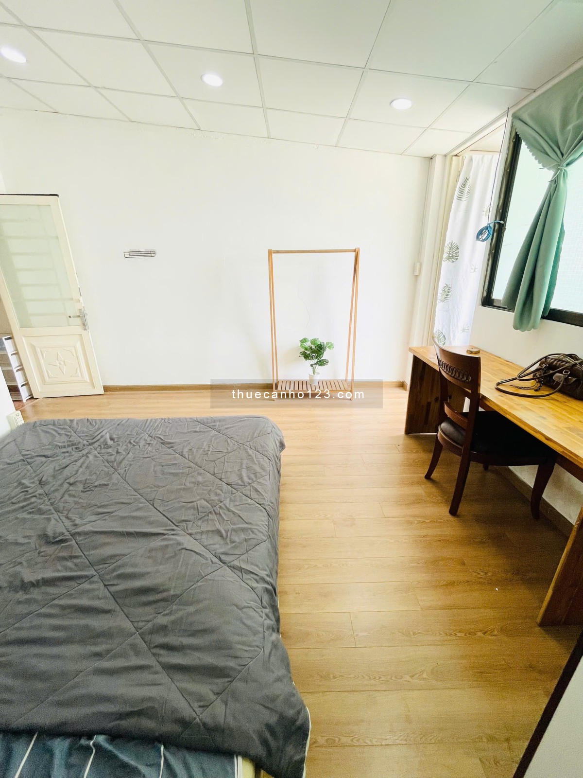 CHDV đường Giải Phóng Tân Bình có ban công tách bếp chỉ 5 triệu