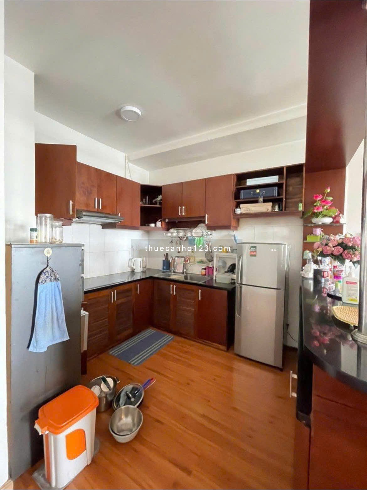 Chung cư Âu Cơ Tower, Âu Cơ, Tân Thành, TP: 80m2, 2pn, 2wc 9tr.