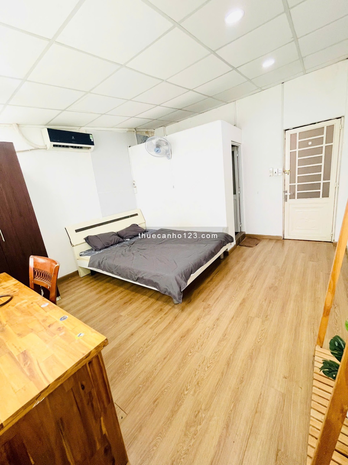 CHDV đường Giải Phóng Tân Bình có ban công tách bếp chỉ 5 triệu